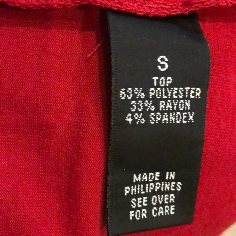 Shirt With an Amazing Neckline Sz Small - Picture 4 of 4